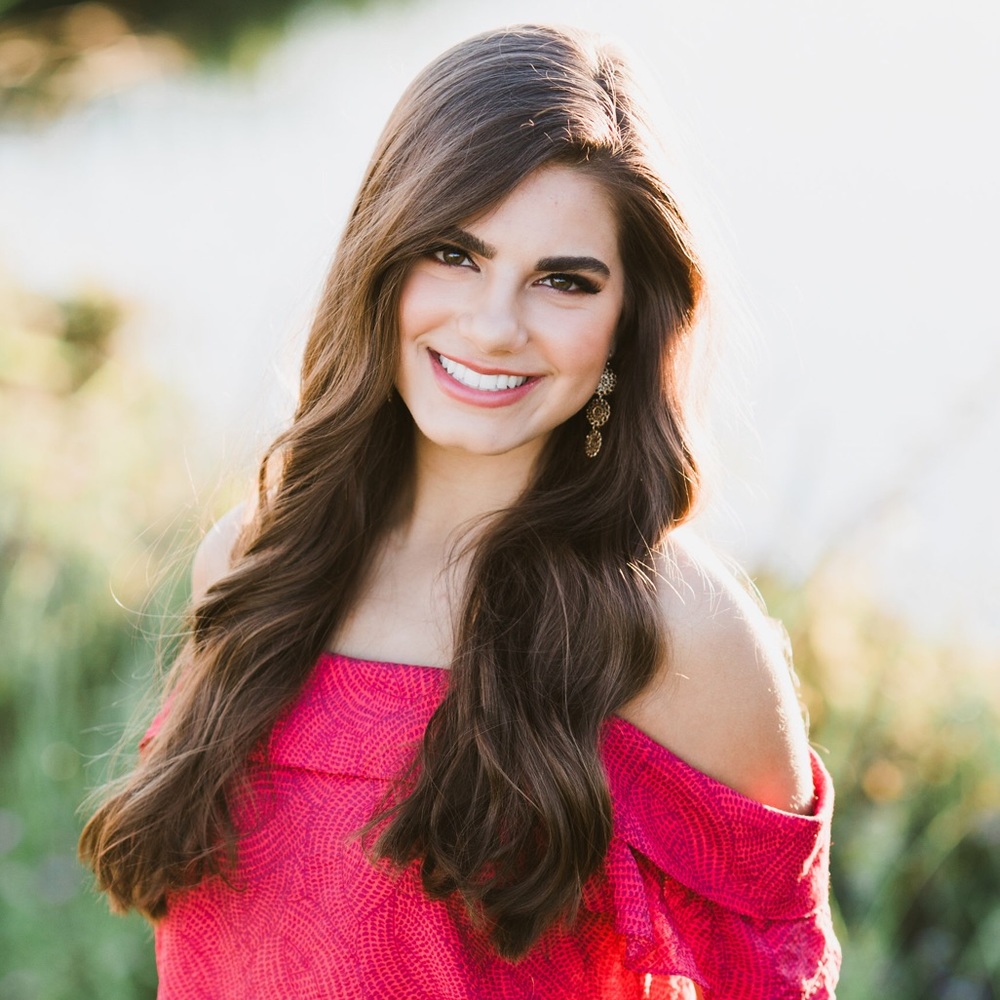 Meet your Posher, Julia